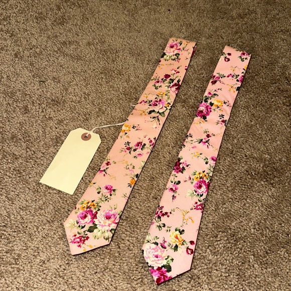 Pink floral ties set of 2 - Picture 2 of 2